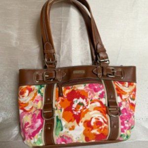 CHAPS Floral Shoulder bag